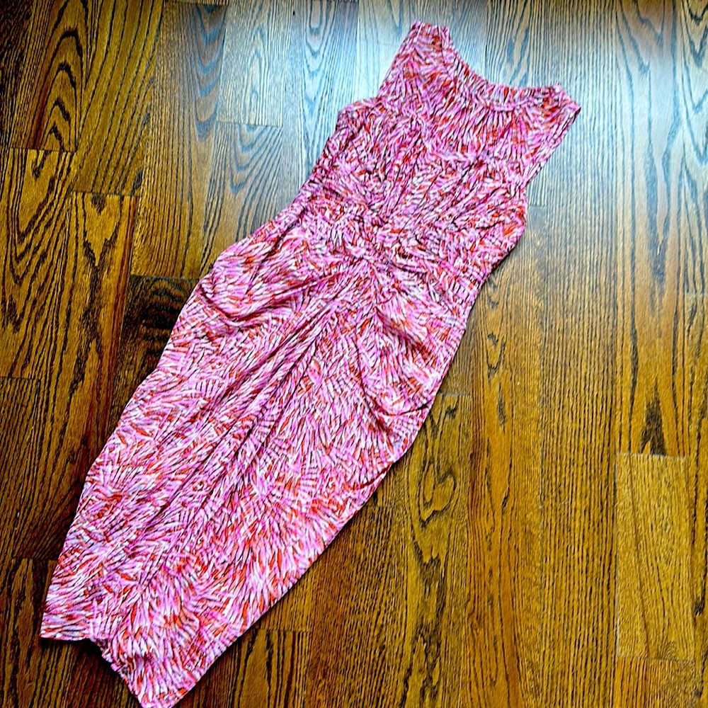 BCBG MAXAZRIA women’s silk calf length dress. Excellent condition size 2